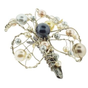 Colette Malouf - Flower Beak Clip - Mixed Pearl (1)