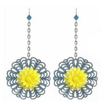 Tarina Tarantino - Fiore - Gelato - Dhalia Flower Filigree Chain Drop Earrings - Denim